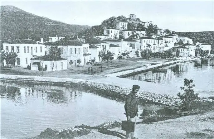Παλιά άποψη της Σκιάθου, του νησιού όπου γεννήθηκε ο Παπαδιαμάντης