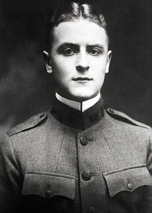 Ο F. Scott Fitzgerald με στολή του αμερικανικού στρατού περίπου το 1917