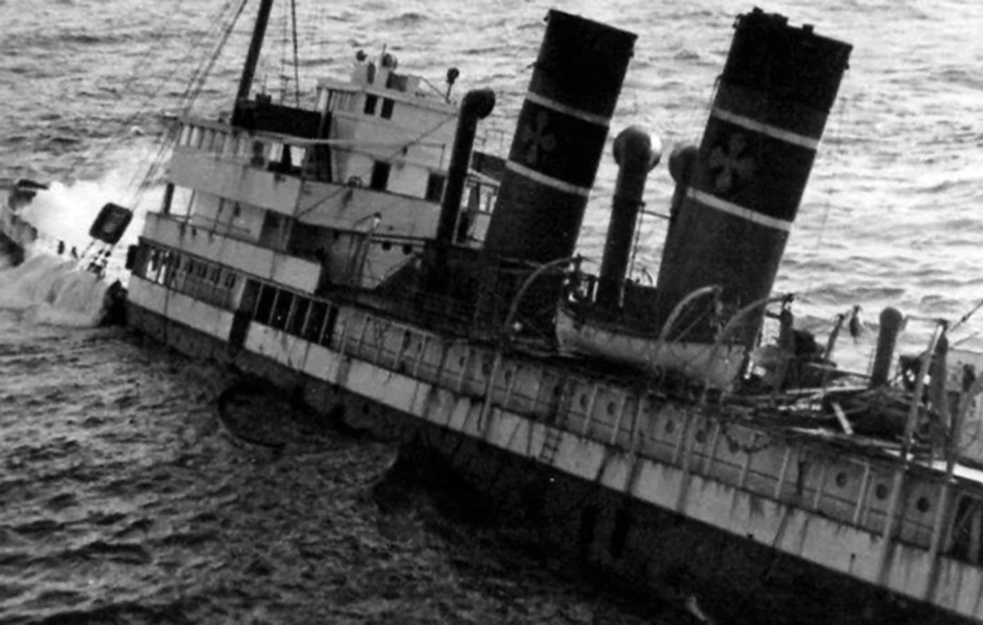 Παλιά φωτογραφία ελληνικού φορτηγού πλοίου του μεσοπολέμου