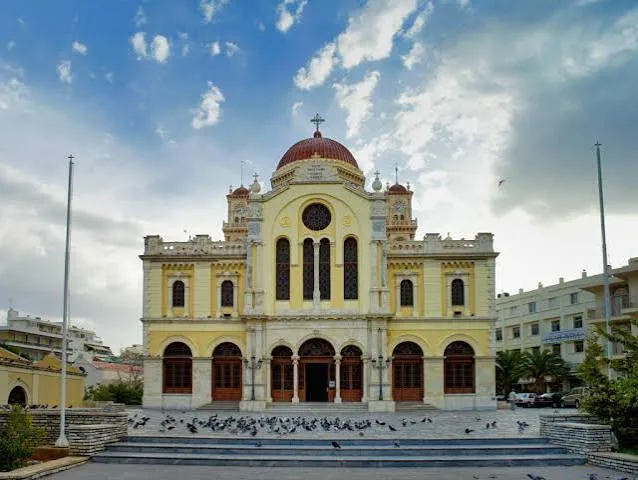 Ο μητροπολιτικός ναός του Αγίου Μηνά στο Ηράκλειο, όπου εκτέθηκε η σορός του Καζαντζάκη