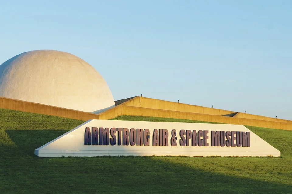 Το κτίριο του Armstrong Air and Space Museum στο Wapakoneta του Οχάιο