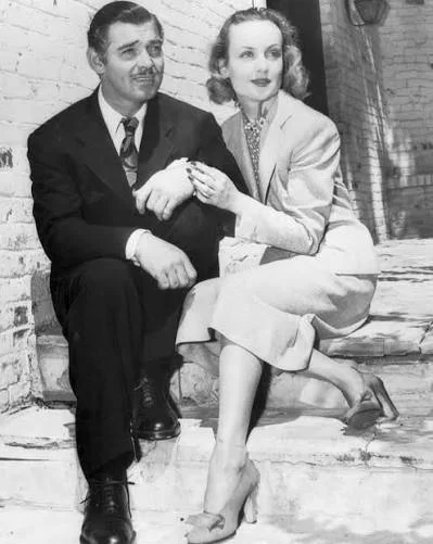 Ο Clark Gable και η Carole Lombard μαζί, σε φωτογραφία του 1939