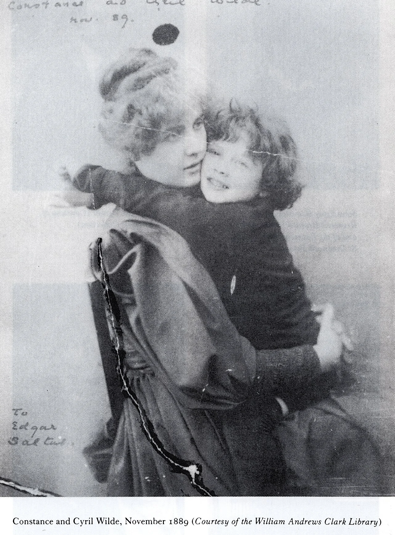 Η Constance Wilde με τον μεγαλύτερο γιο της, Cyril