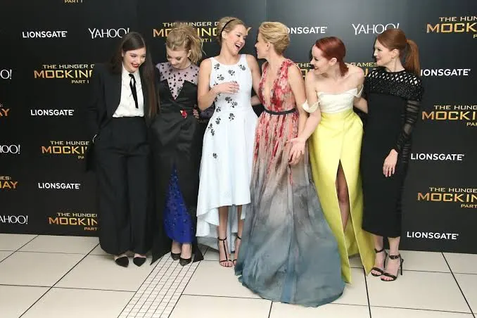 Οι πρωταγωνιστές της ταινίας The Hunger Games: Mockingjay σε πρεμιέρα το 2014