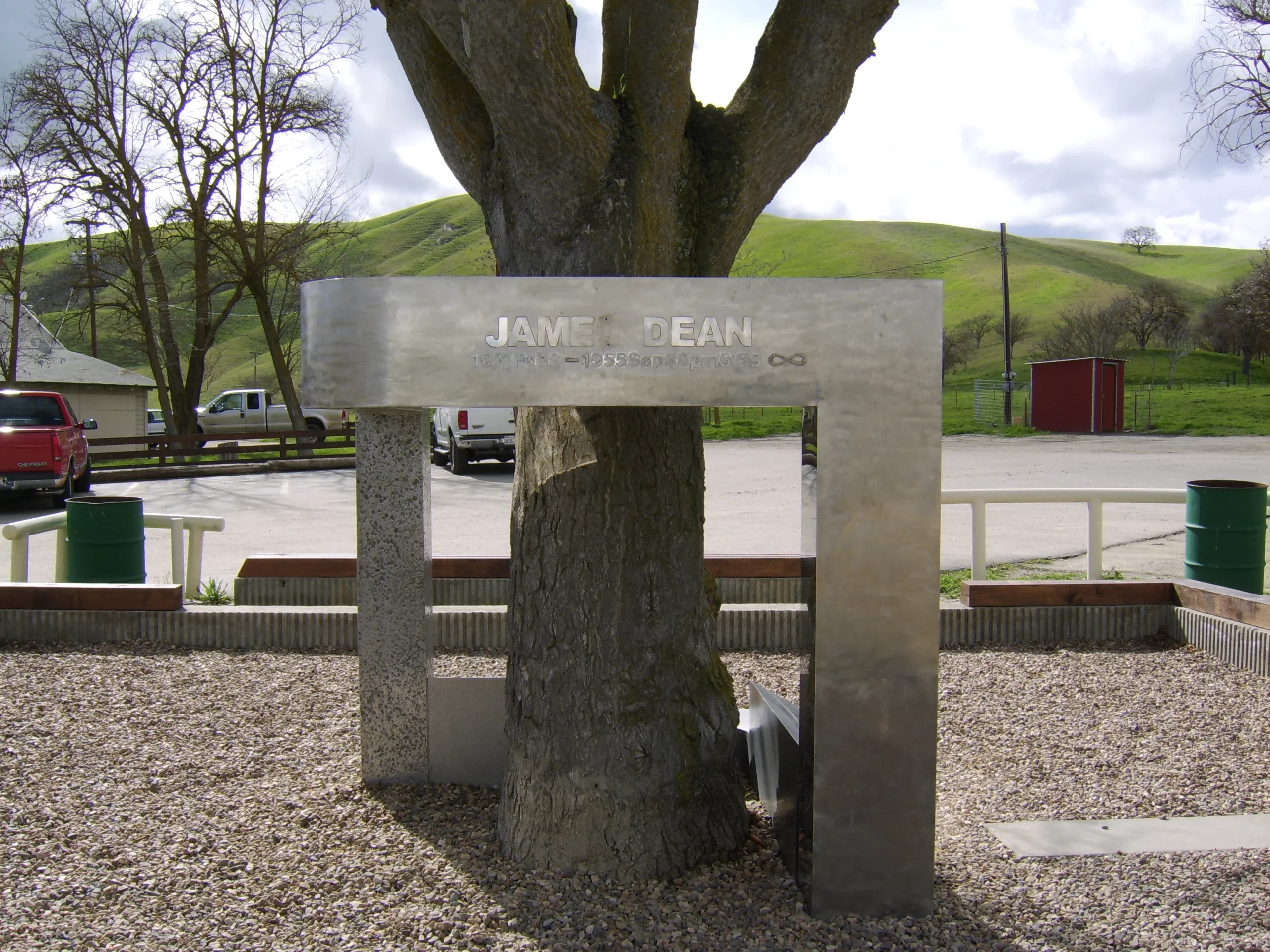 Η διασταύρωση James Dean Memorial Junction στο Τσολέιμ, στο σημείο του τροχαίου