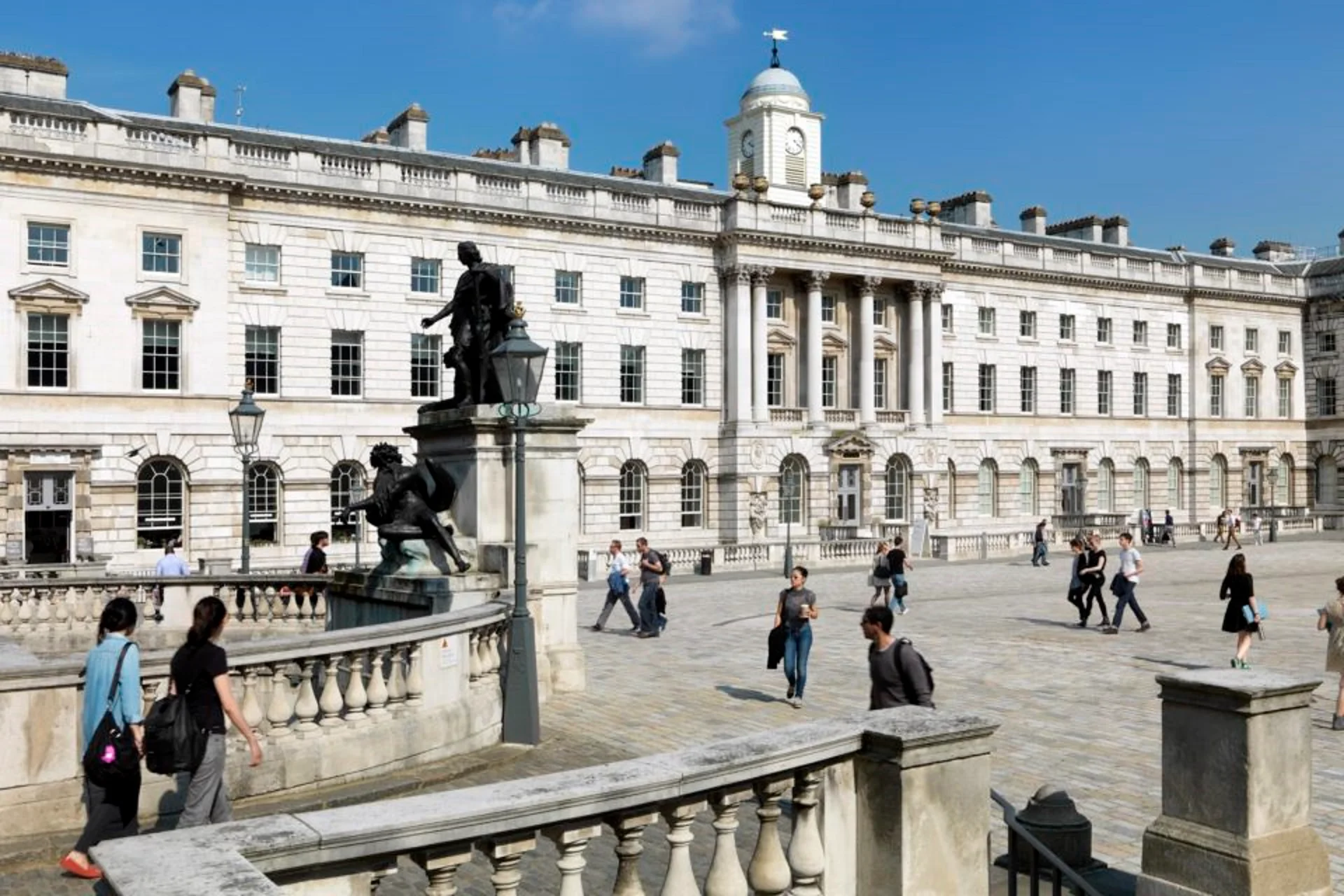 Το κτίριο του King’s College London στην περιοχή Strand του Λονδίνου