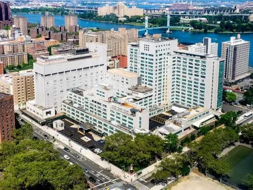 Το Metropolitan Hospital στην First Avenue του Ανατολικού Χάρλεμ