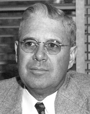 Πορτρέτο του Milton Humason, του παρατηρητή του Mount Wilson που μέτρησε τις ταχύτητες των μακρινών γαλαξιών
