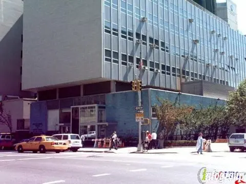 Το κτίριο της Ιατροδικαστικής Υπηρεσίας (Office of Chief Medical Examiner) της πόλης της Νέας Υόρκης στο Μανχάταν