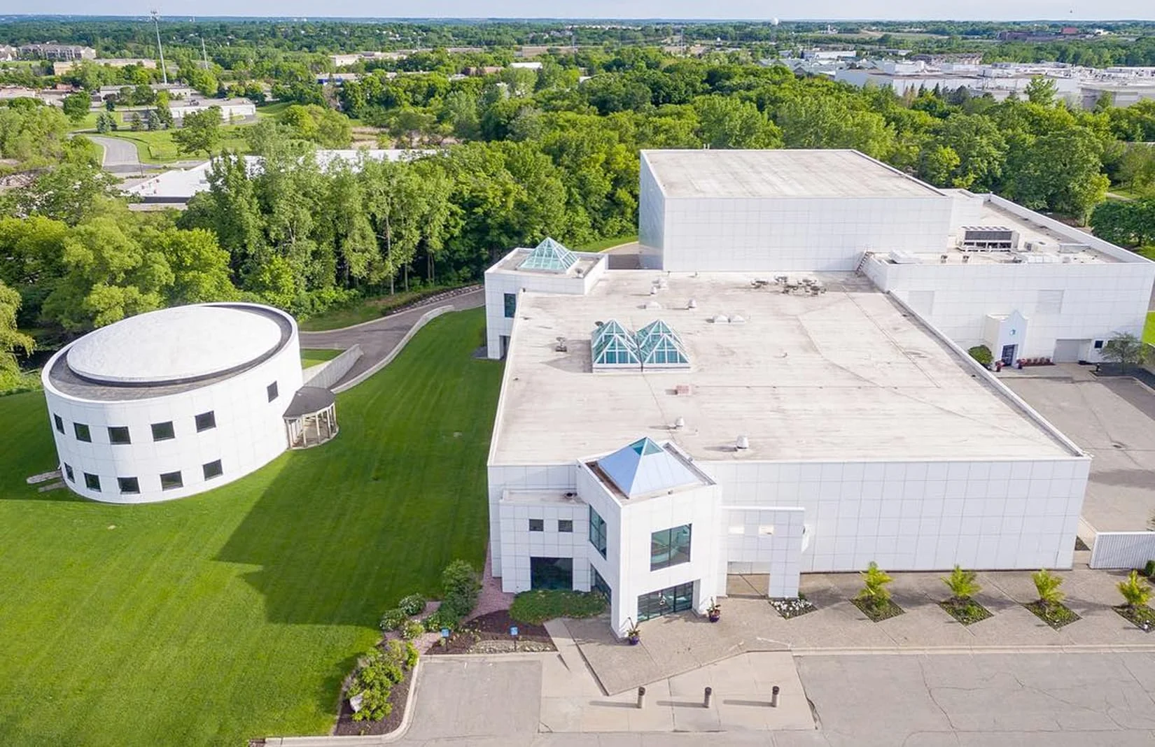 Το συγκρότημα Paisley Park στο Chanhassen της Μινεσότα, σπίτι και στούντιο του Prince