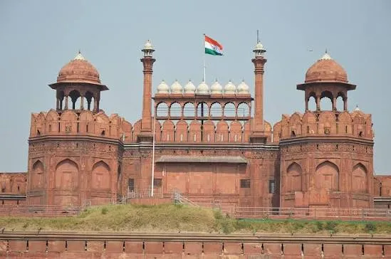 Η πύλη του Red Fort στο Δελχί, όπου έγινε η δίκη για τη δολοφονία του Γκάντι