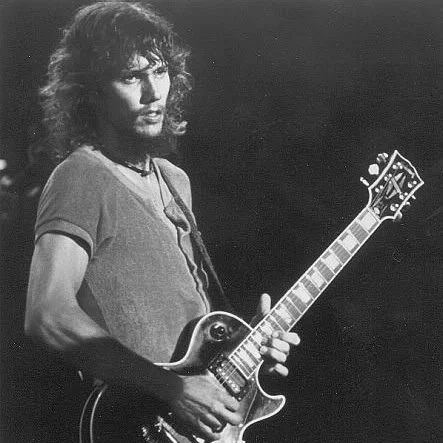 Ο κιθαρίστας Steve Gaines με τους Lynyrd Skynyrd το 1977
