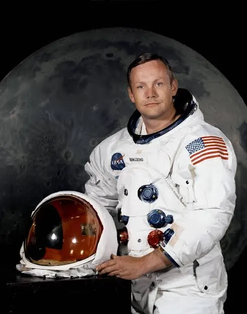 Πορτρέτο του αστροναύτη Neil Armstrong με στολή της NASA