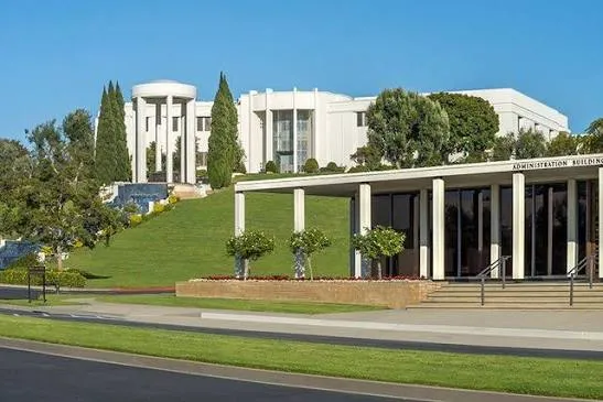 Το νεκροταφείο Hillside Memorial Park στο Culver City του Λος Άντζελες